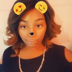 Cold shoulders (see thru) top